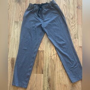 Lululemon on the fly pant